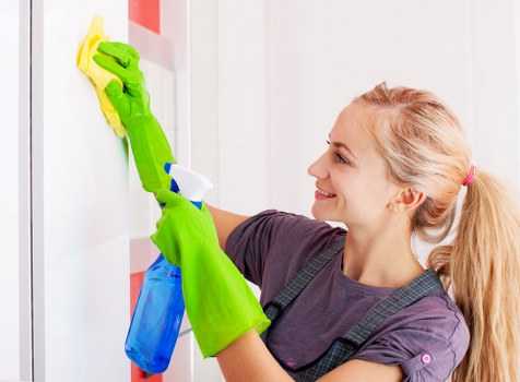 Team using complaint records to improve carpet cleaning service standards