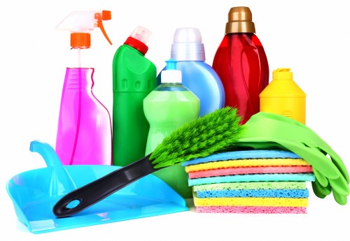 Professional cleaners in Croydon providing domestic cleaning services
