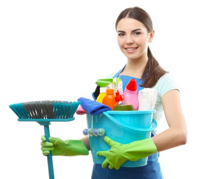 Deep cleaning a Croydon family home interior